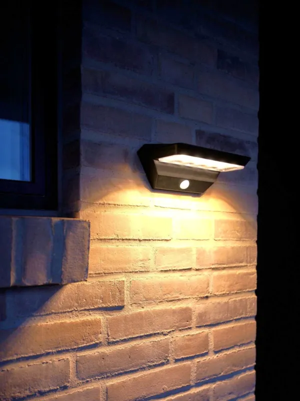 Tylko dziś Kinkiet zewnętrzny przed drzwi wejściowe Agena - solarny, nowoczesny LED z czujnikiem ruchu