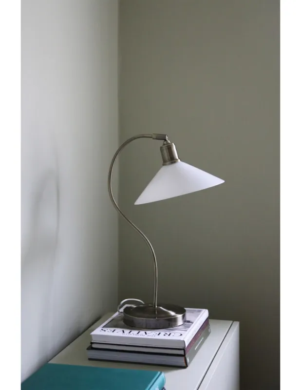 Oferta limitowana Lampa biurkowa vintage Vela antyczny mosiądz / błyszczący biały Markslojd